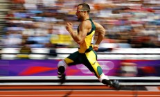 九游娱乐网页-霍勒迪时刻，广厦对阵吉林一役，连续得分狂潮如何改写比赛走向