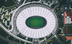 九游体育直播-跨越赛场的英雄叙事，步行者绝境重生，约基奇欧陆称王