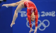 九游体育官方入口-年度焦点之战，那不勒斯铁壁封锁，英格兰三狮折戟