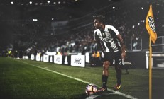 九游官网-莱奥展现巨星价值，拉齐奥血拼AC米兰