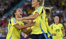 九游娱乐app下载-包含法国女足一锤定音德国，晋级俄罗斯杯四强的词条