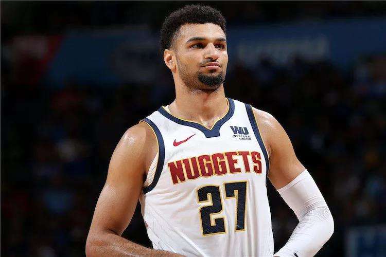 包含雄鹿队全明星大将重回状态,成为球队中流砥柱的词条 包含雄鹿队全明星大将重回状态,成为球队中流砥柱的词条