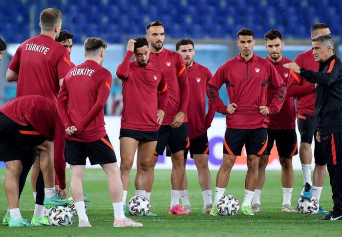 关于俄罗斯队长领衔欧预赛,表现引热议的信息 关于俄罗斯队长领衔欧预赛,表现引热议的信息