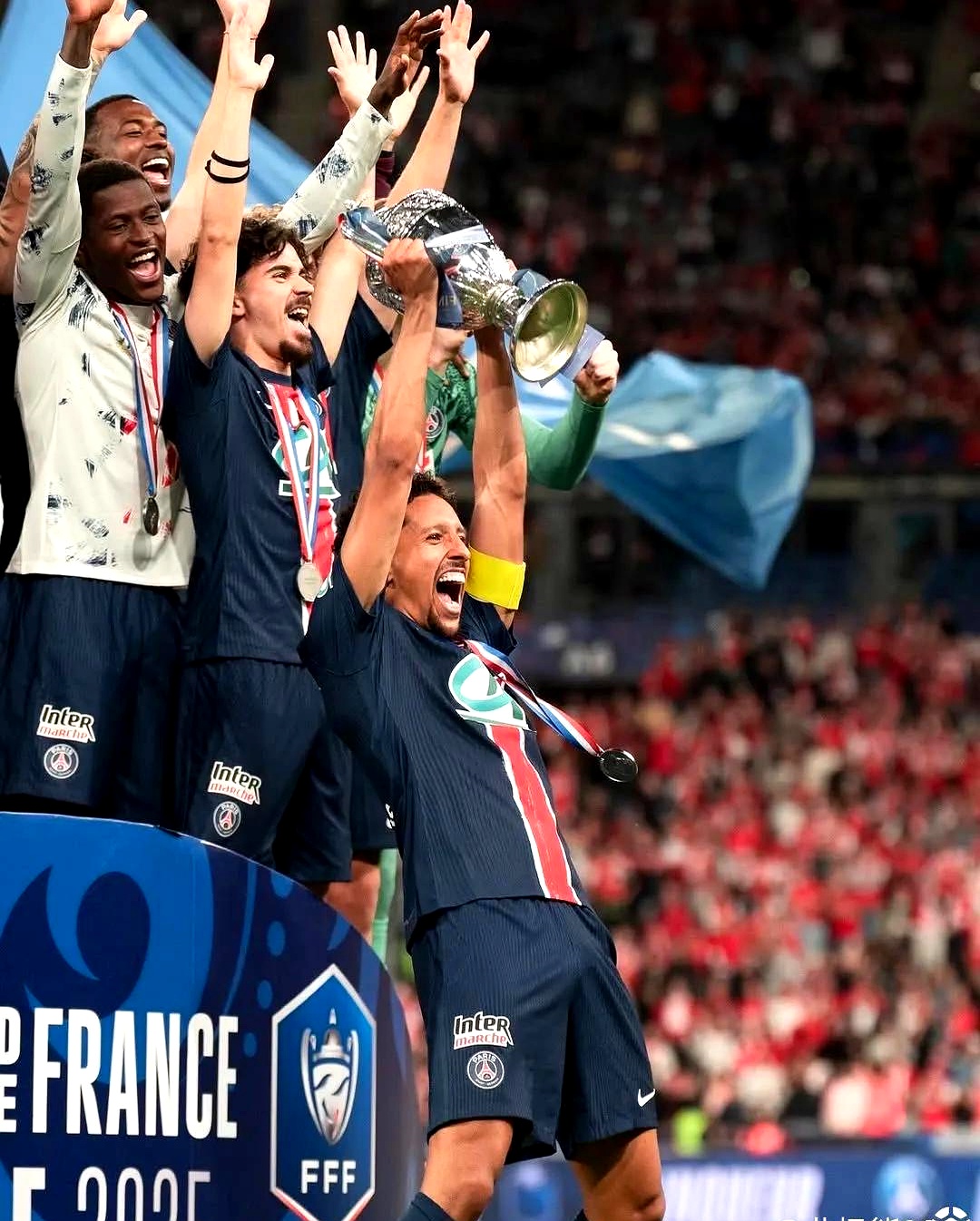 马德里强队继续前行，欧冠之路坚实前行的简单介绍