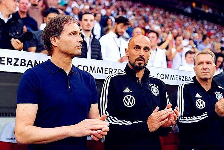 蟒蛇队表现抢眼，实现客场一战获胜的简单介绍