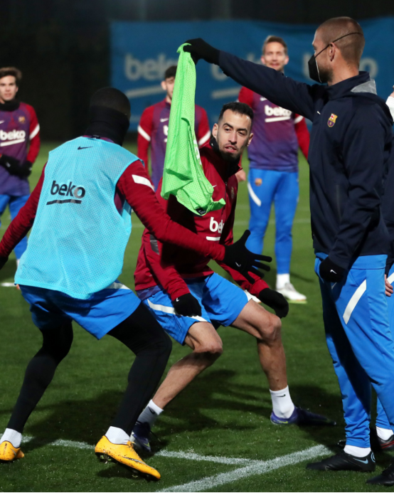 格拉纳达主场告负,遭遇赛季首败 格拉纳达主场告负,遭遇赛季首败