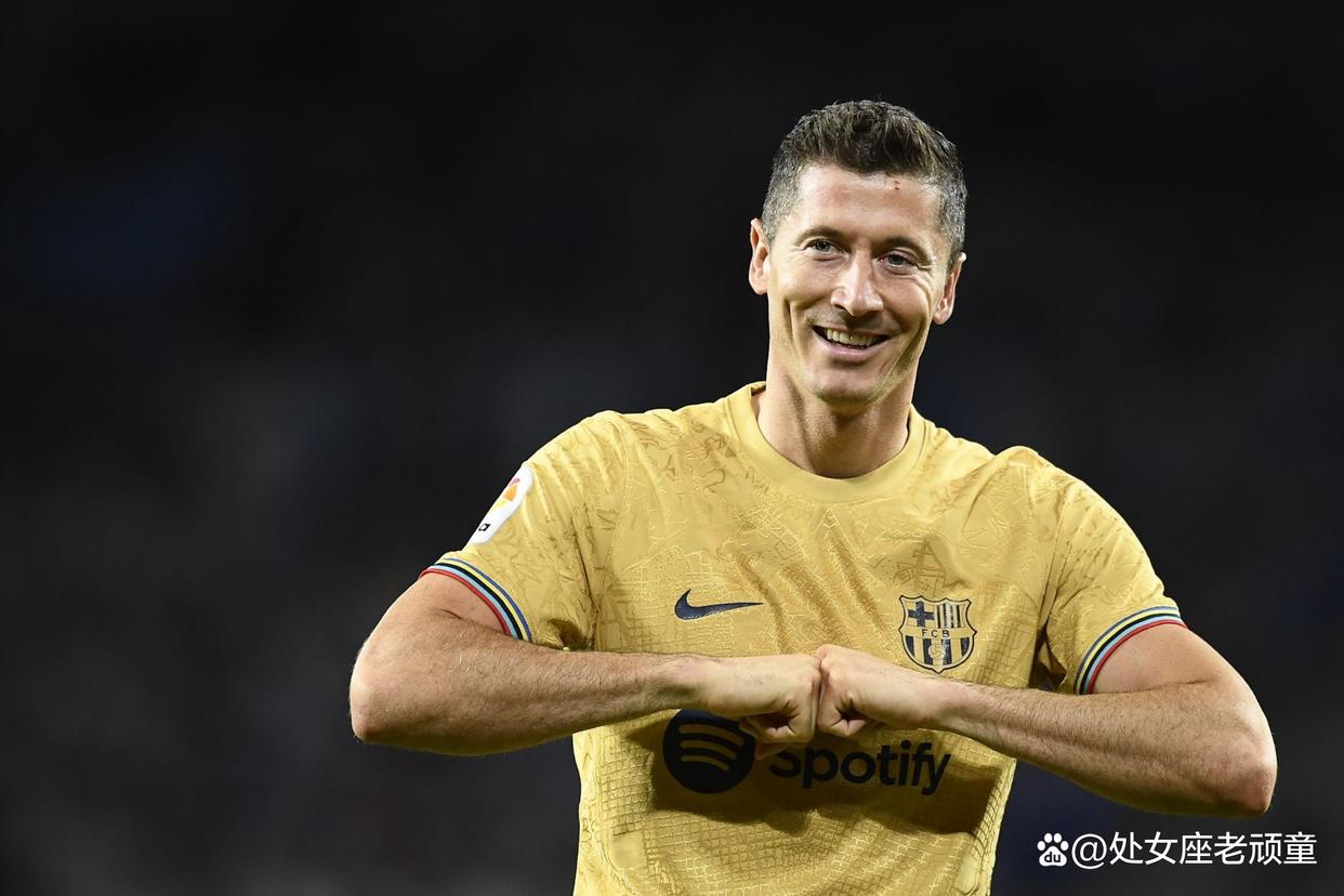 尤文逆转巴西，莱万爆发神勇