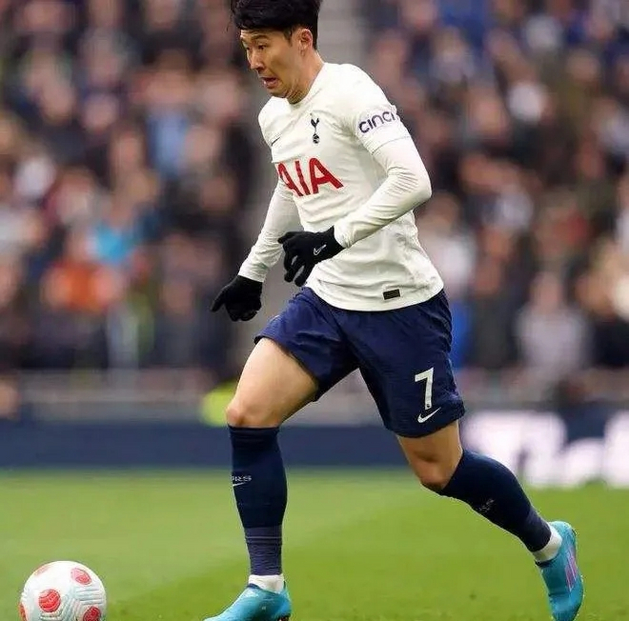 包含热刺战术大调整,新风格遭遇争议的词条 包含热刺战术大调整,新风格遭遇争议的词条