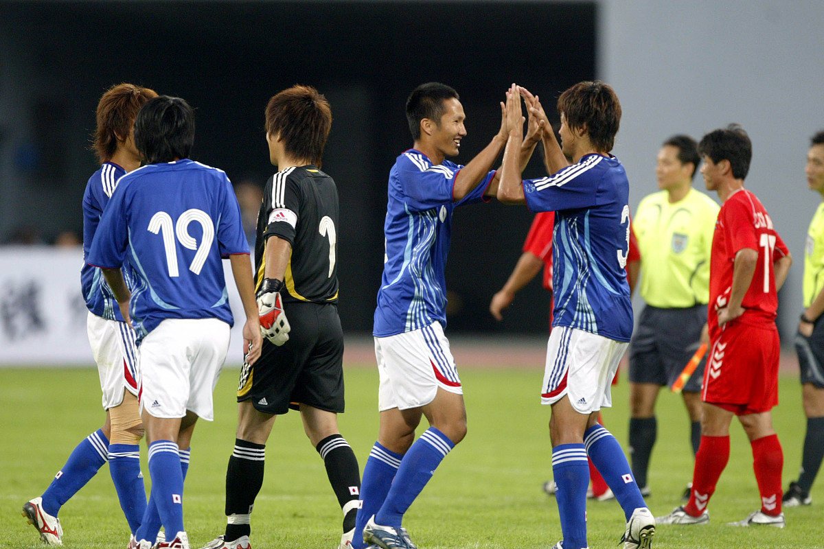 瓦朗谢纳队在比赛中踢出漂亮战术