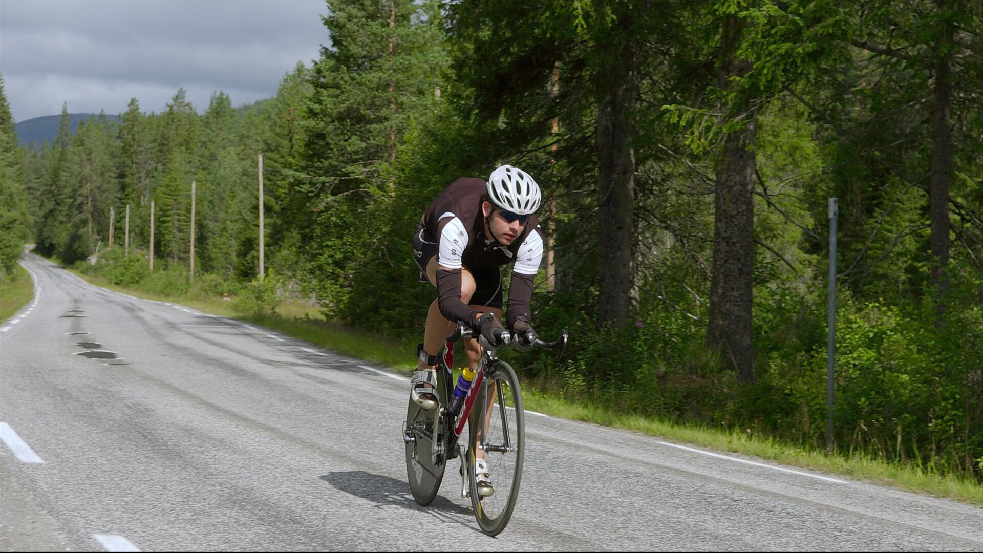当鹏城哨声遇见天使城回响，利拉德在深圳队球衣下的不可能演出