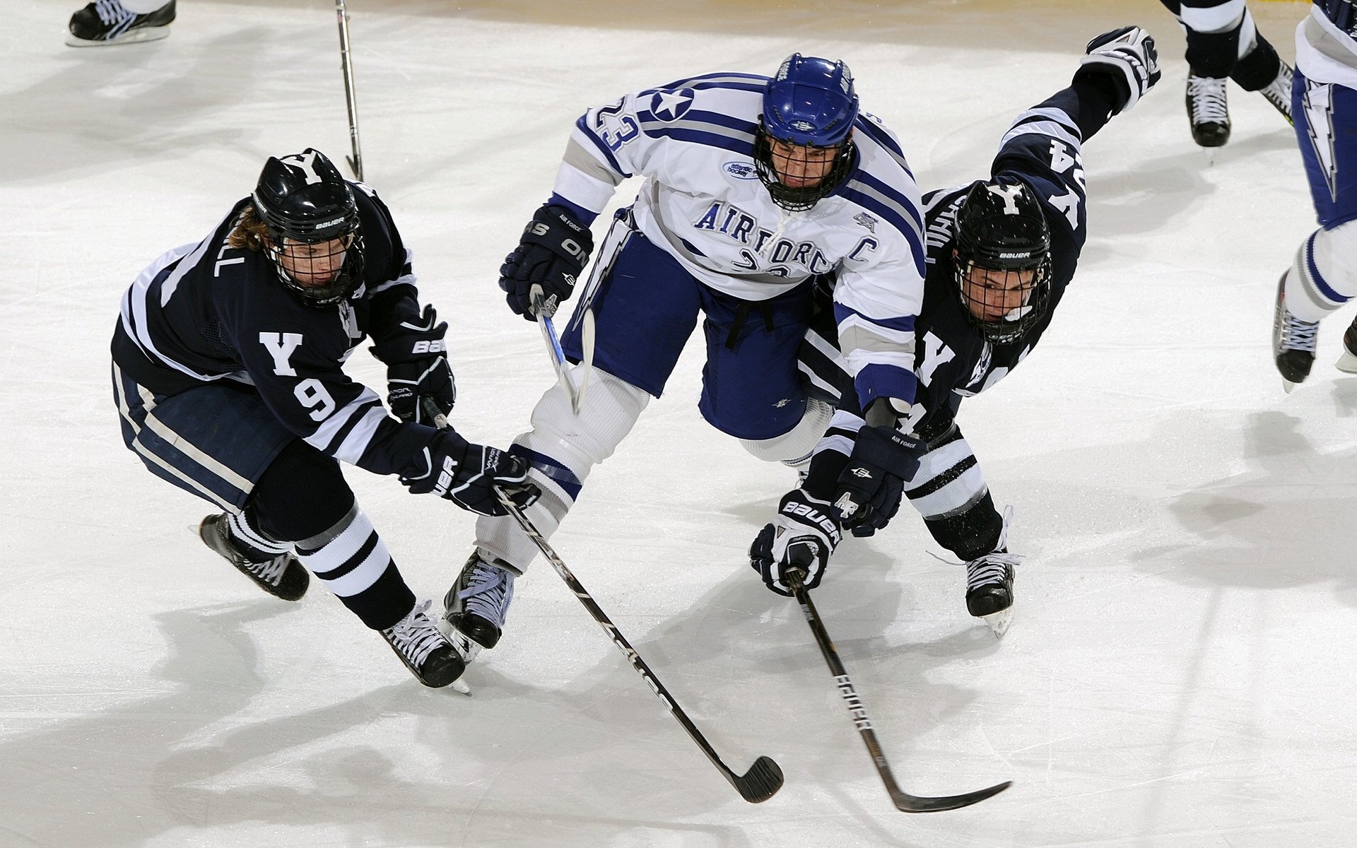 东决关键战焦点战，国王连续得分压制热火，攻防博弈定乾坤